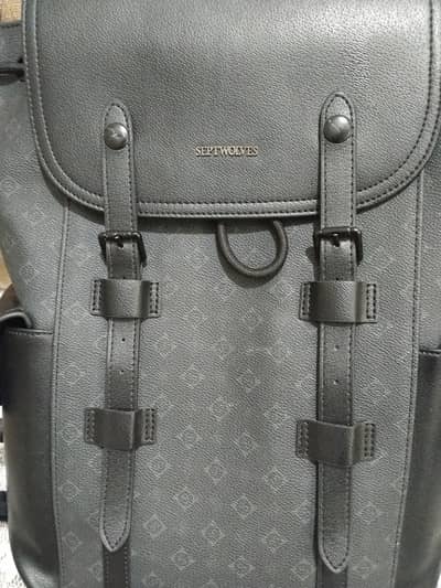 SEPTWOLVES Black PU Leather Laptop Backpack – Stylish & Spacious