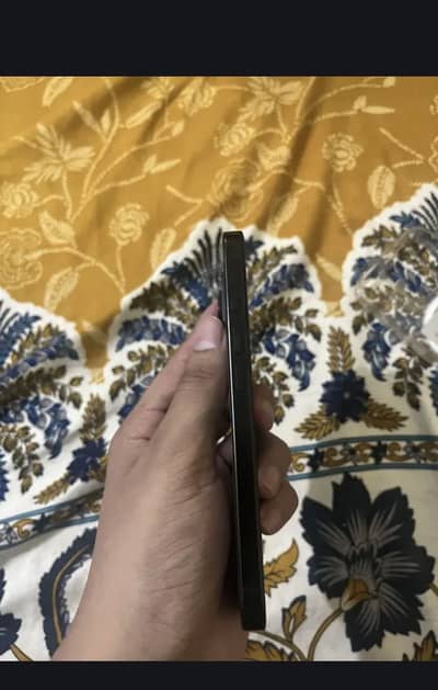 Apple iPhone 16 Pro active 2febery 2026 complete box