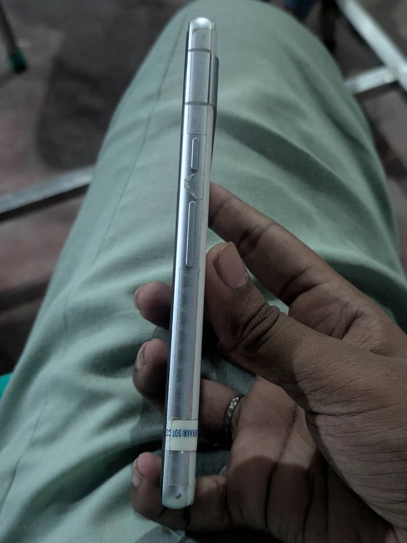 Goggle Pixel 7a 3