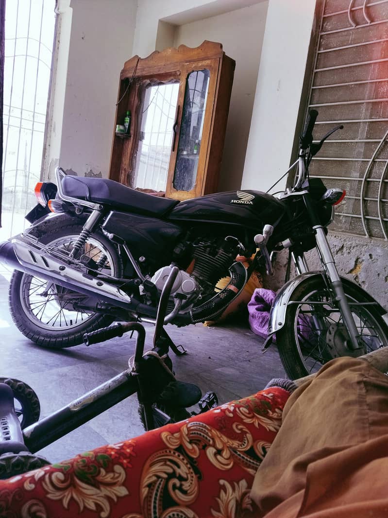 125 model good condition 0