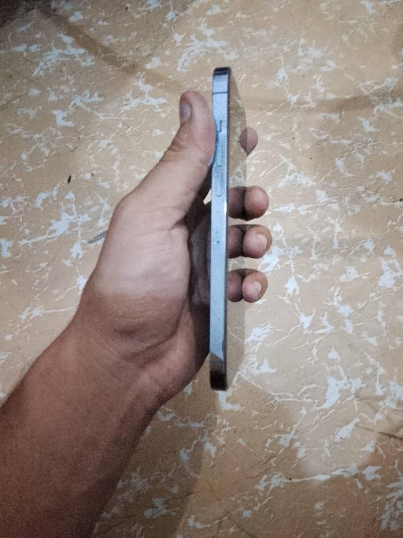 Apple iPhone 13 Pro Max 3