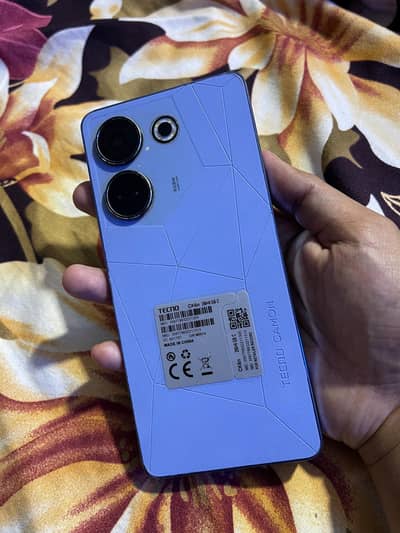Tecno CAMON 20