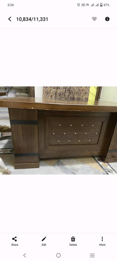 Office table 9/10 condition for sale