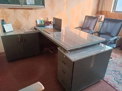 Executive tables with Executive Chair for sale