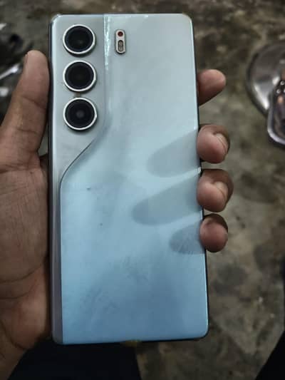 Tecno CAMON 40