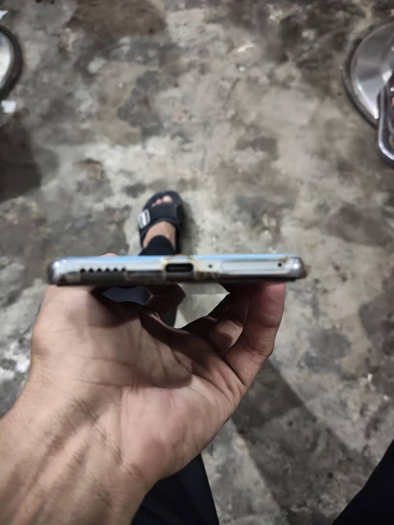 Tecno CAMON 40 1