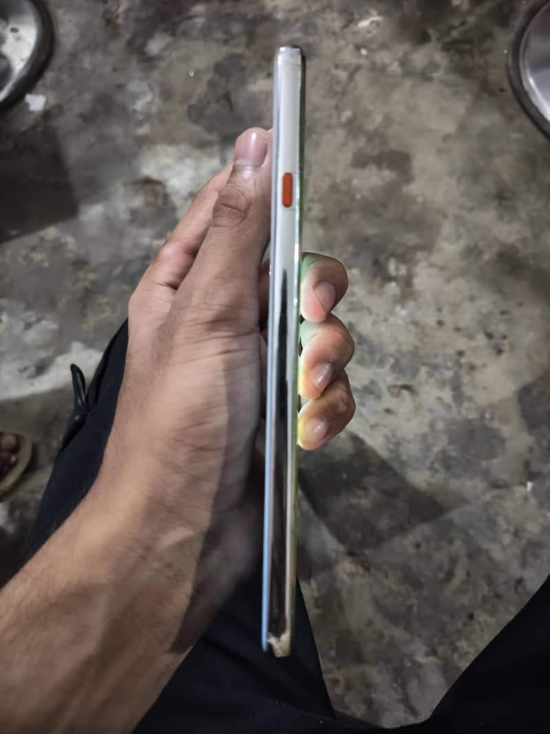 Tecno CAMON 40 4