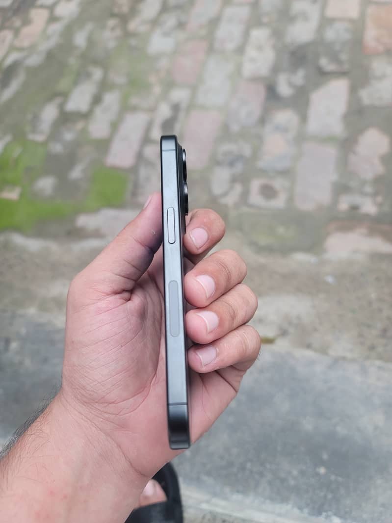 Iphone 15pro jv 6