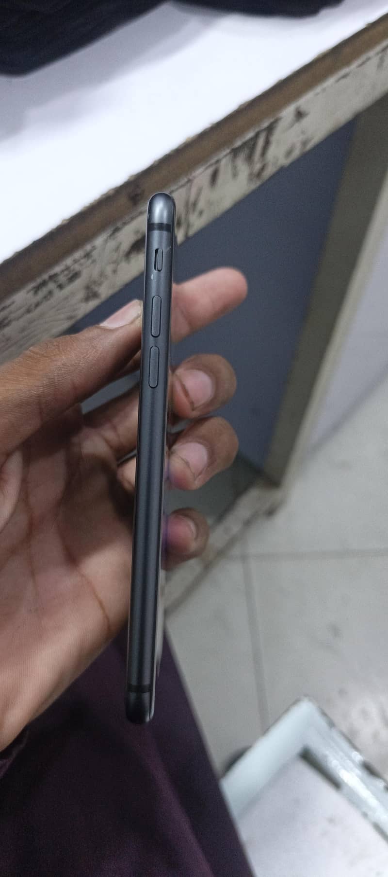 Apple iPhone 8 1