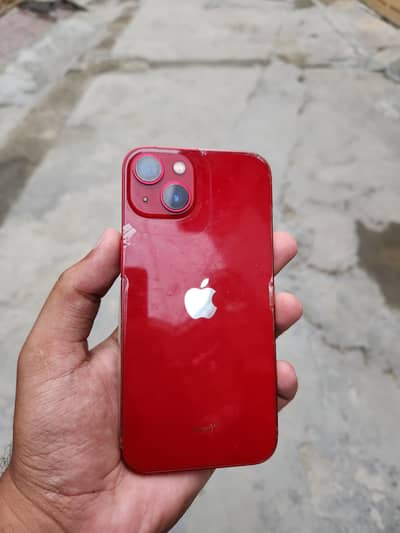 Apple iPhone 13