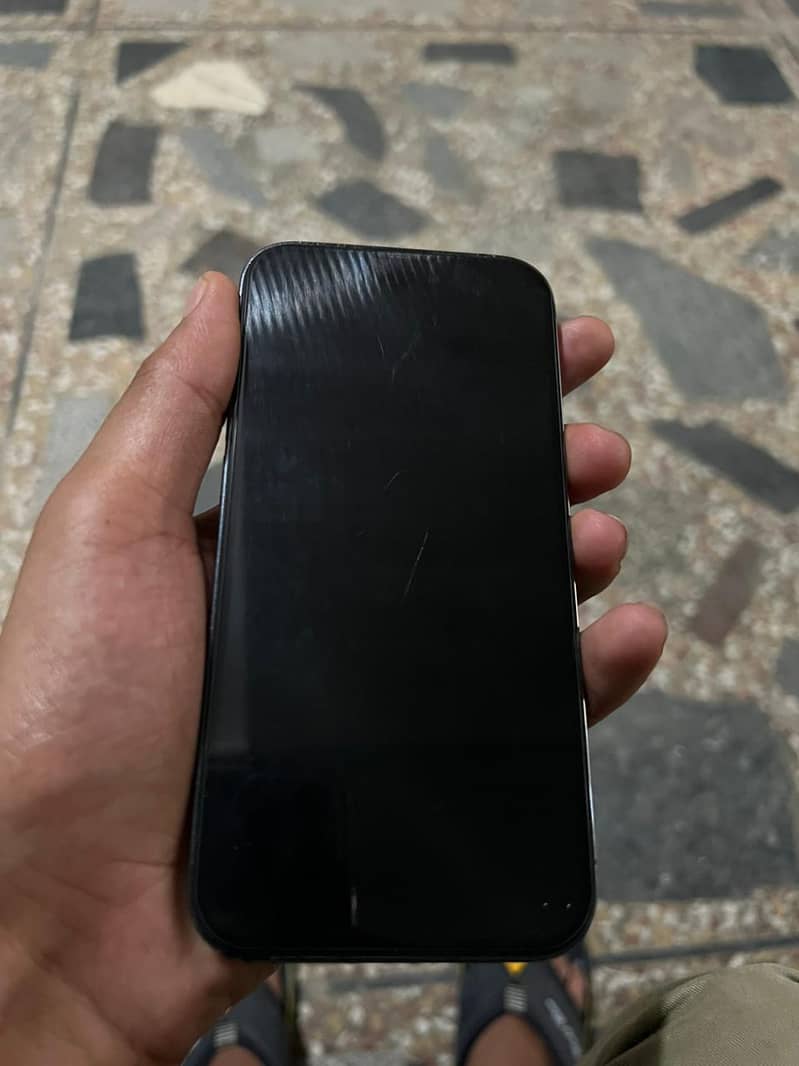 Apple iPhone 14 Pro 4
