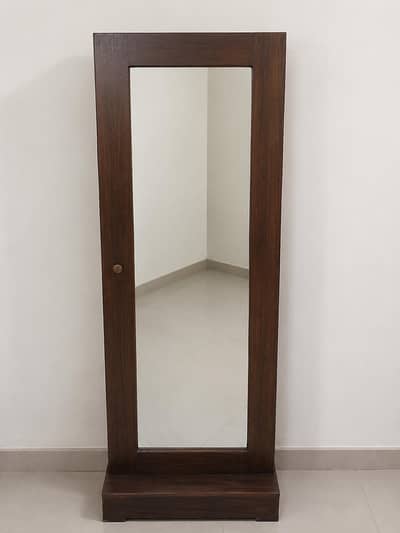 mirror with inside cupboard