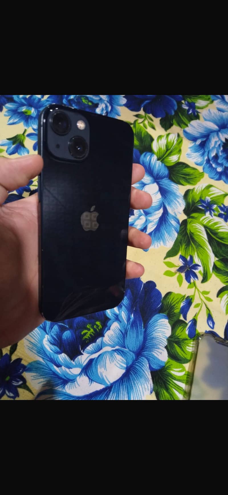 Apple iPhone 13 2