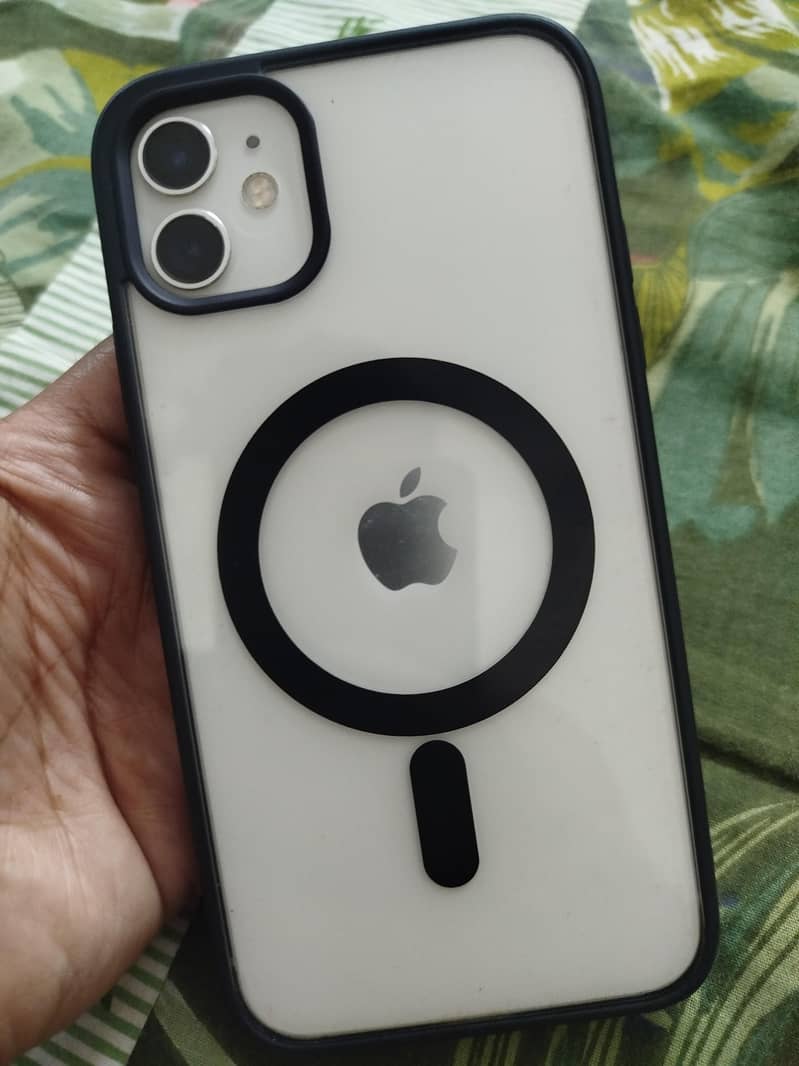 Apple iPhone 11 0