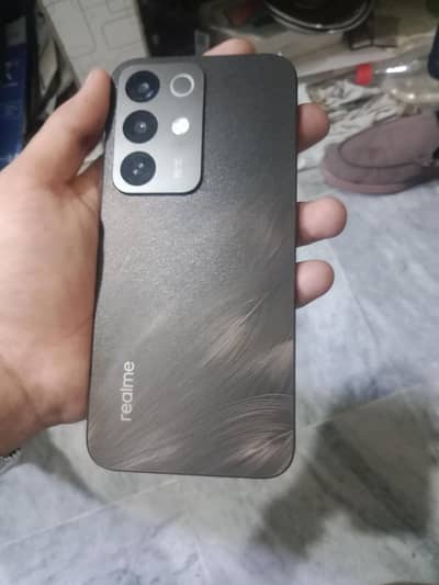 Realme C85