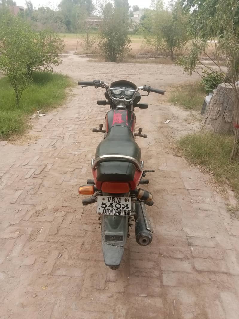 Honda Prioder 2014 3