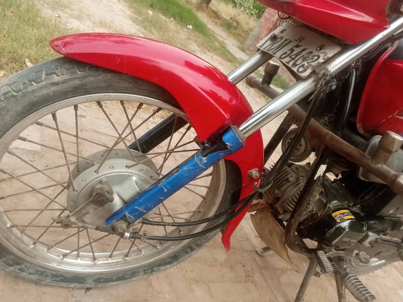 Honda Prioder 2014 8