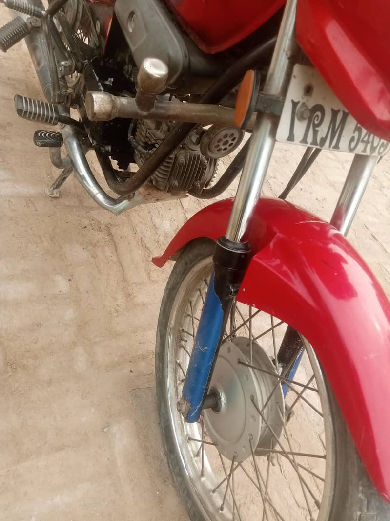 Honda Prioder 2014 9