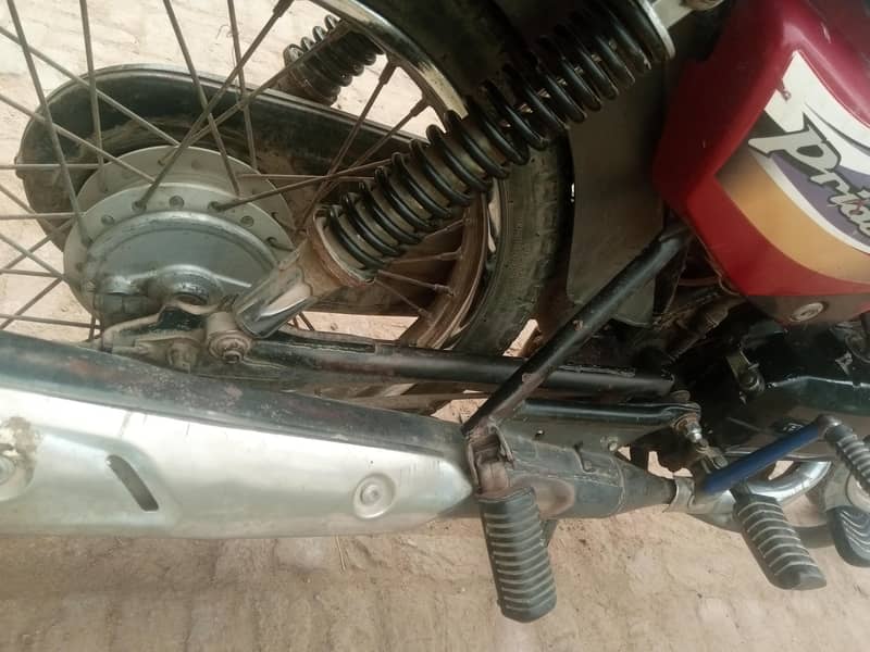 Honda Prioder 2014 10