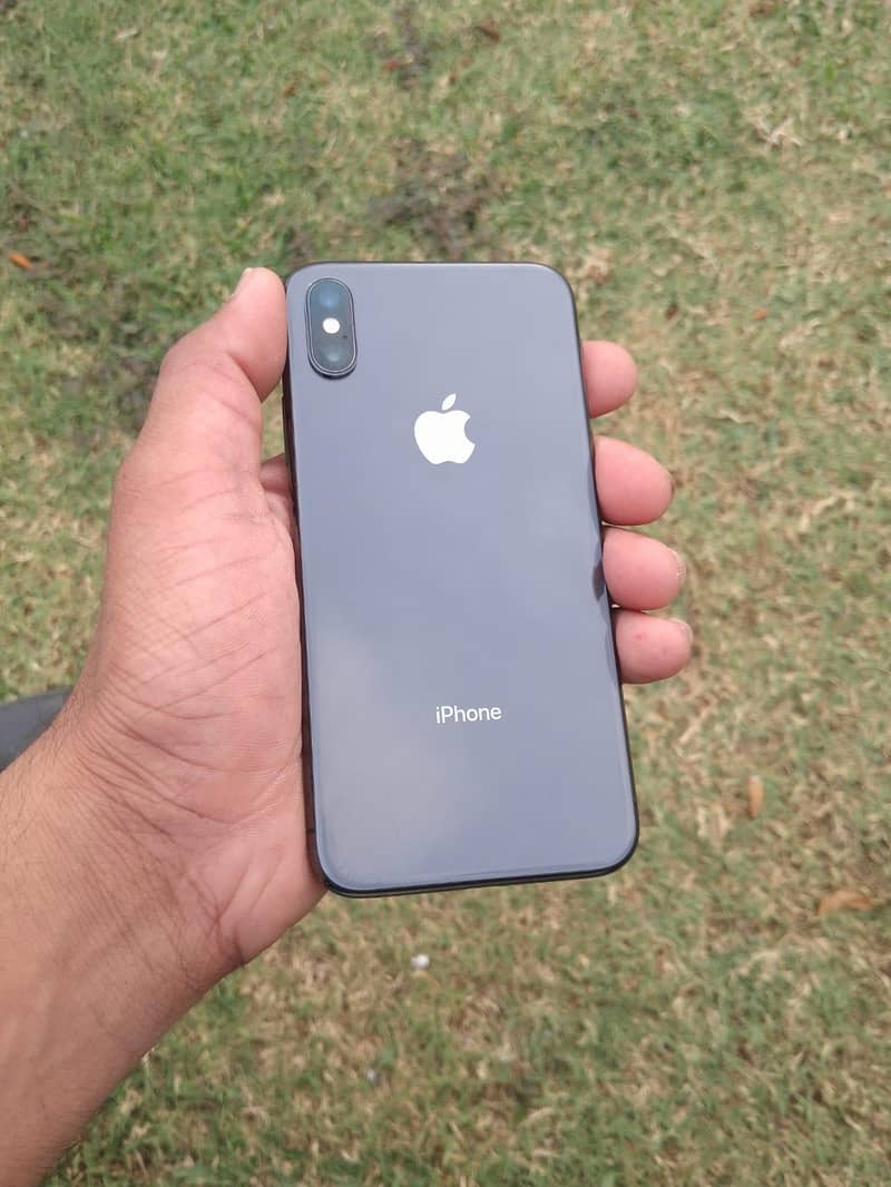 Apple iPhone X 3