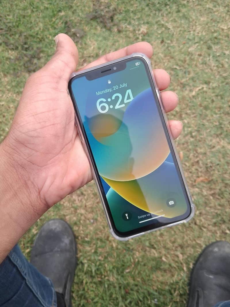 Apple iPhone X 6