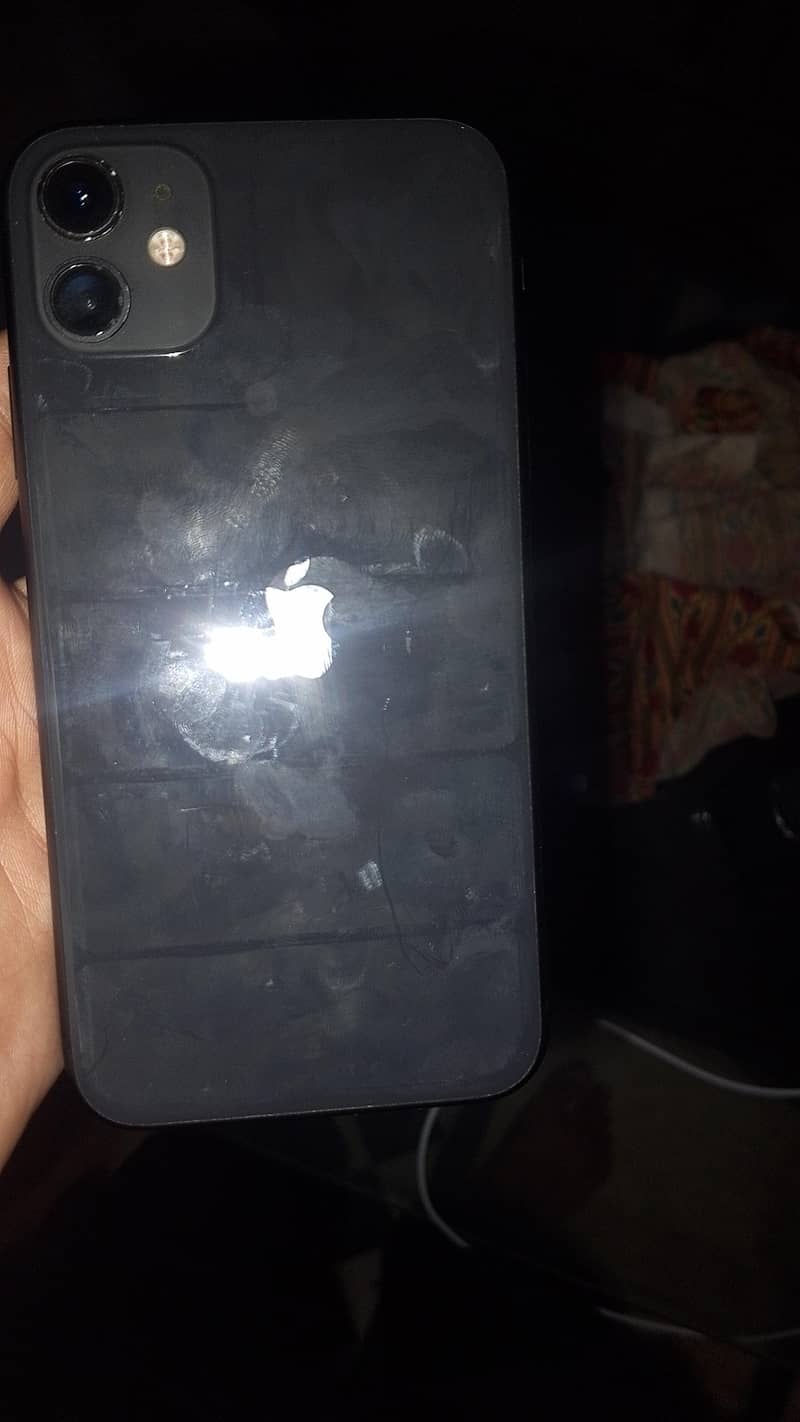 Apple iPhone 11 0