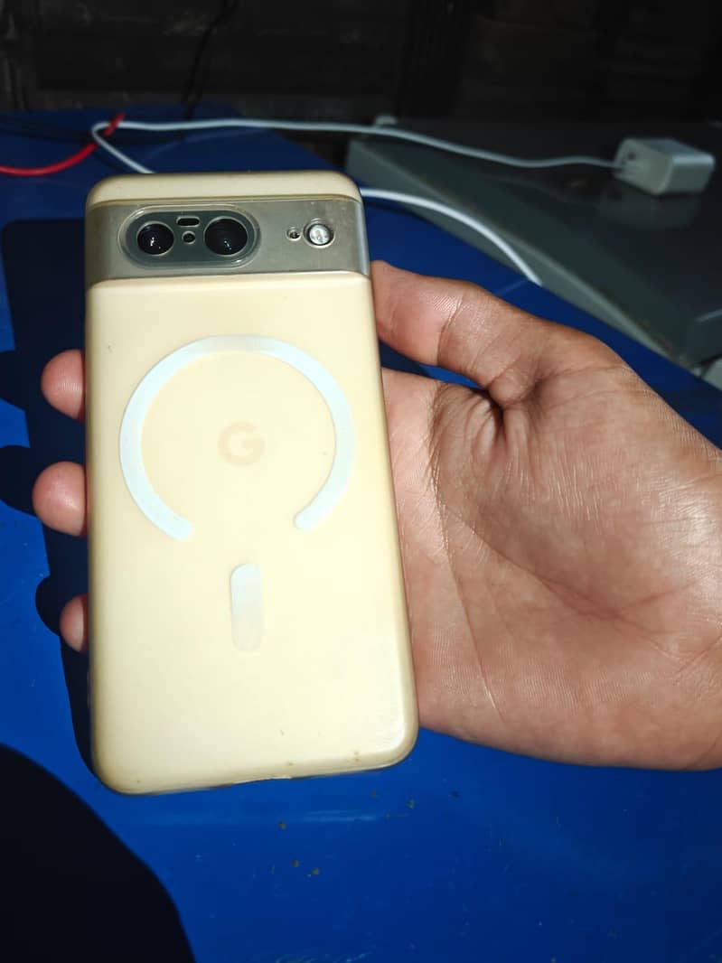 Google Pixel 8 2