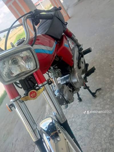 2014 model zxmco 10by10 condition ultar bike hai