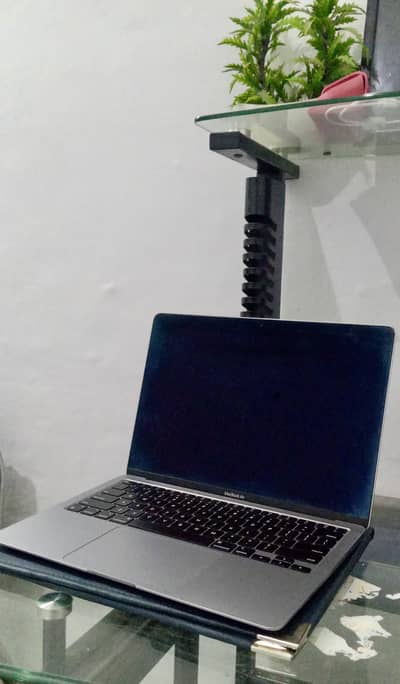 Macbook M1 Air