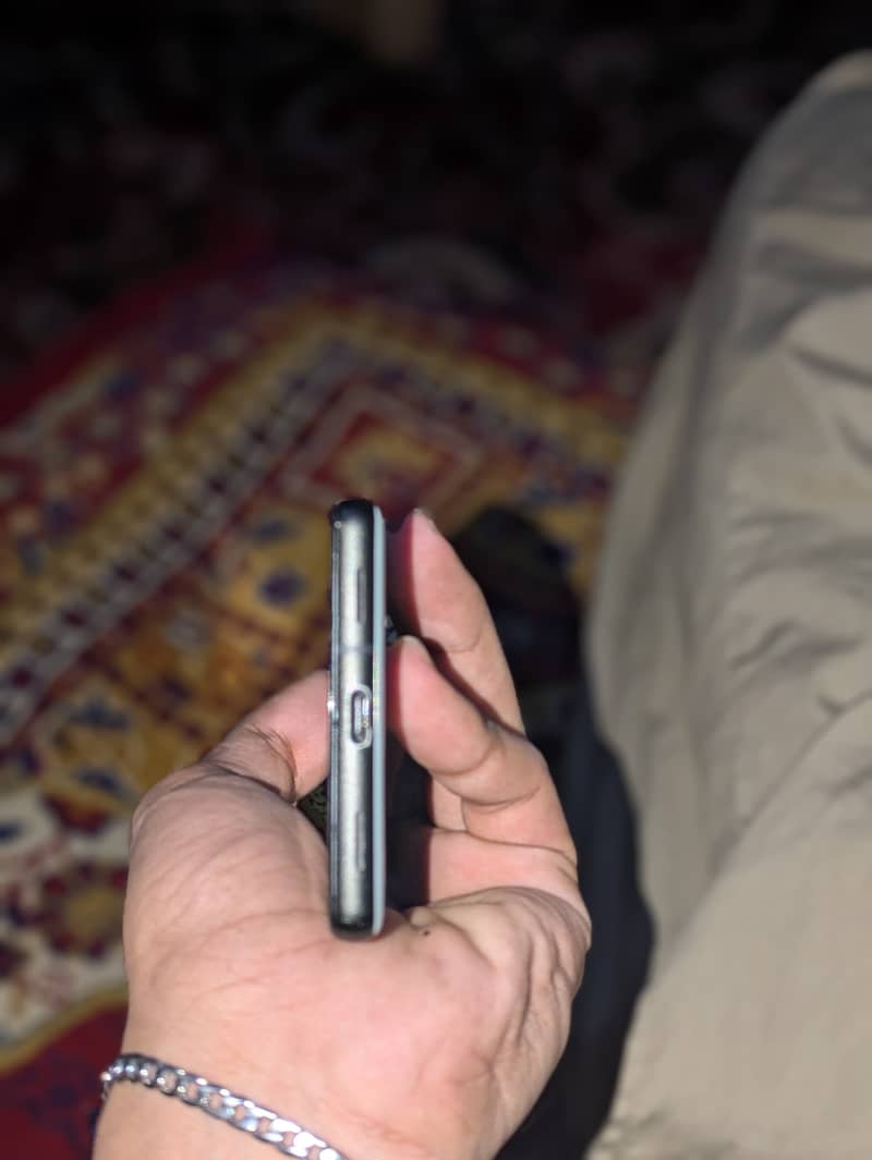 Google Pixel 6a 4