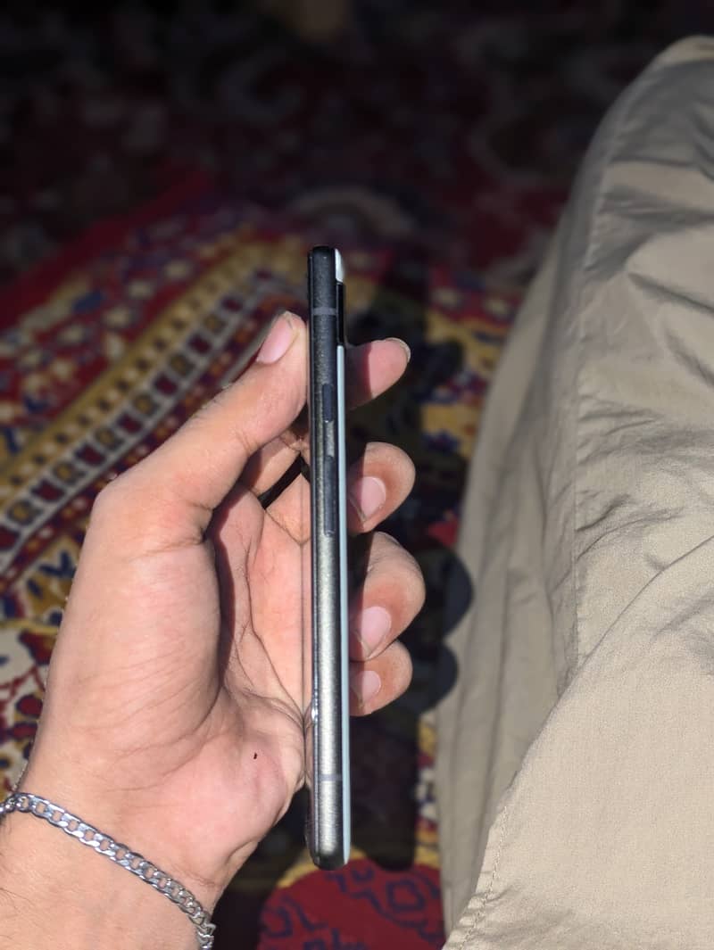 Google Pixel 6a 5