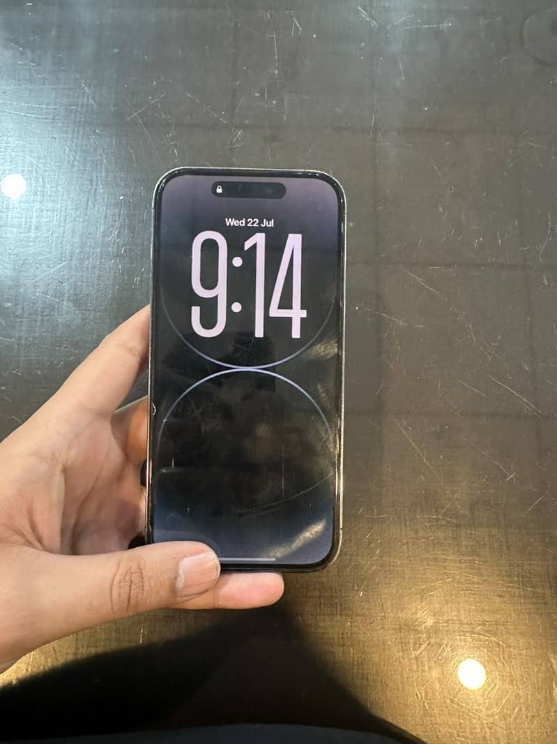 Apple iPhone 14 Pro 0