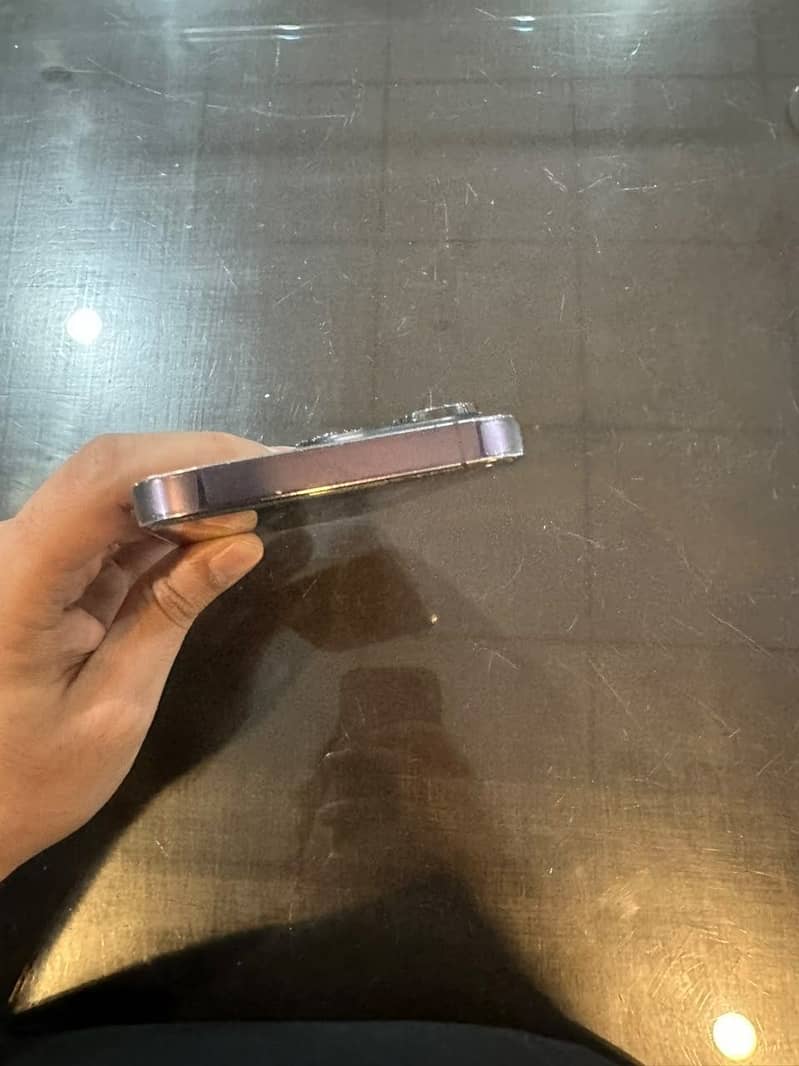 Apple iPhone 14 Pro 2
