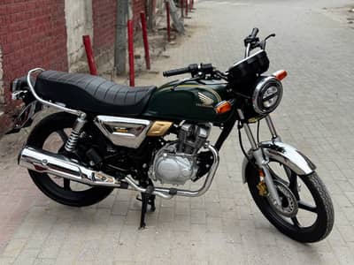 Honda CG150 26 model unregistered 3100 mileage screchless bike