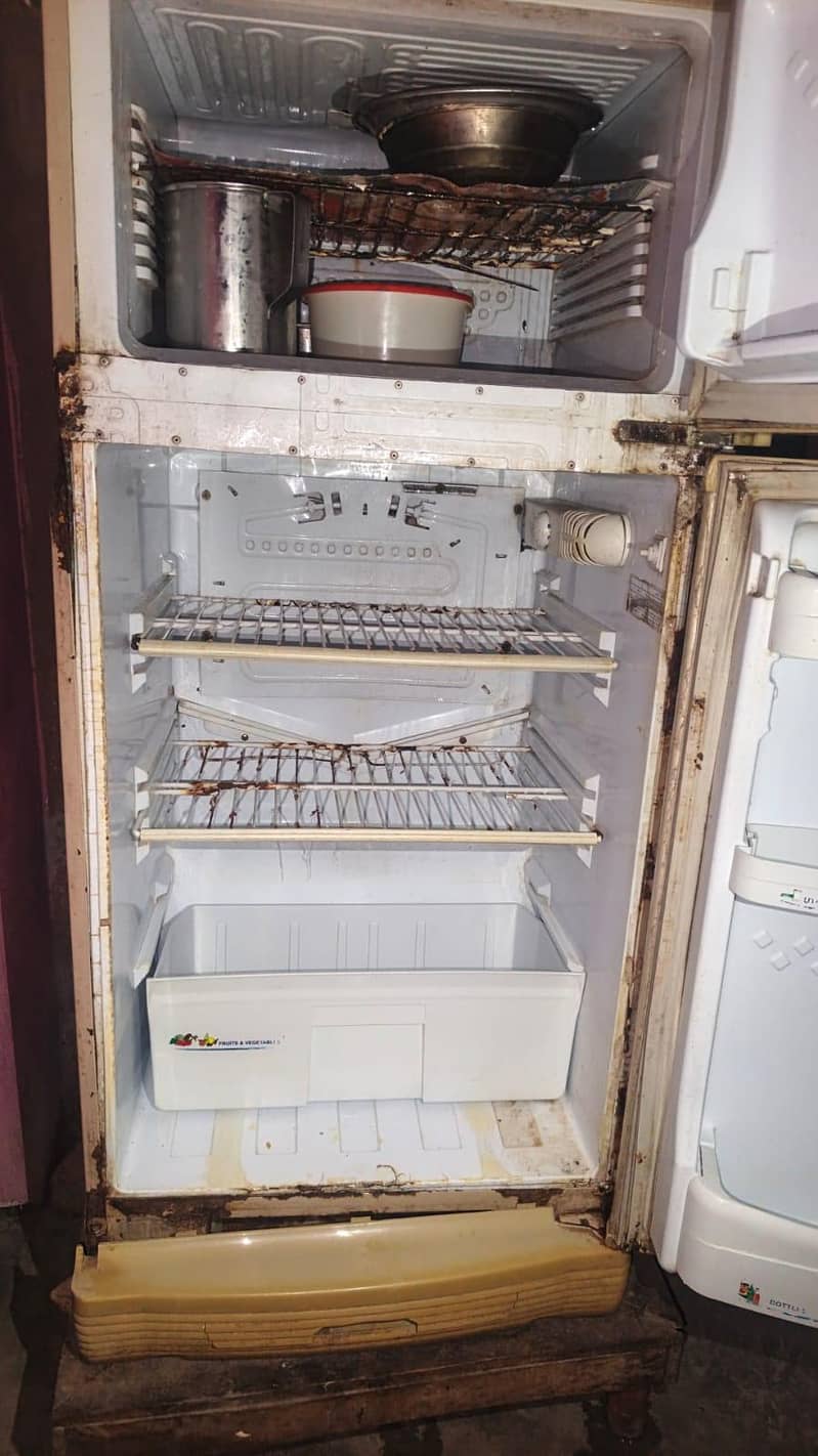 fridge 0