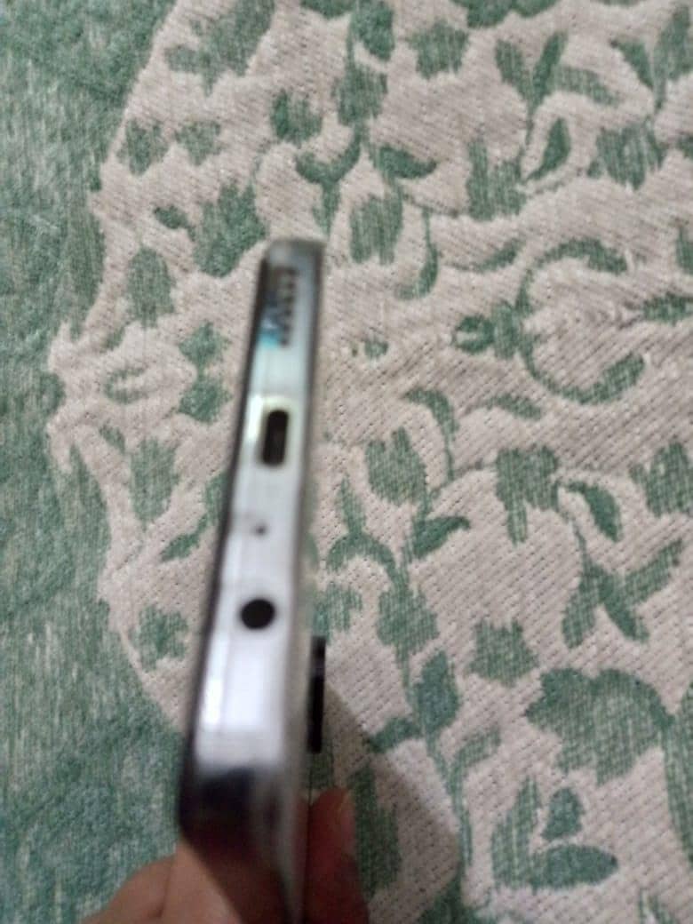 Tecno CAMON 20 4