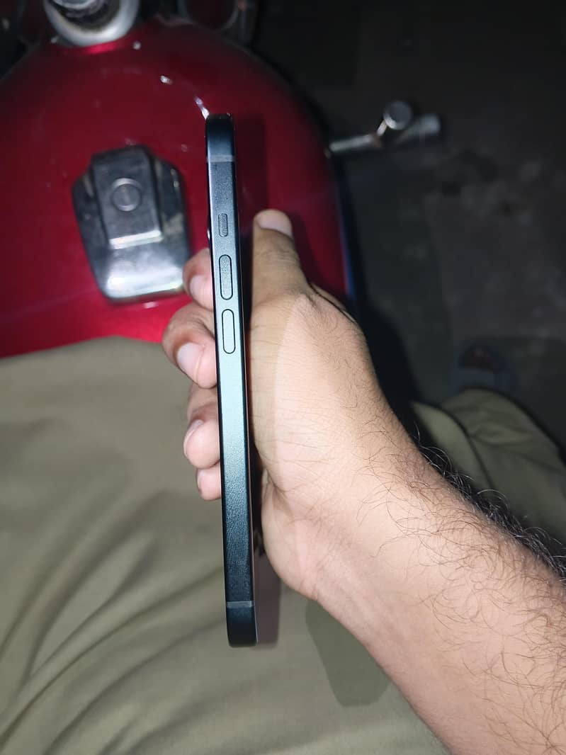 Apple iPhone 15 1