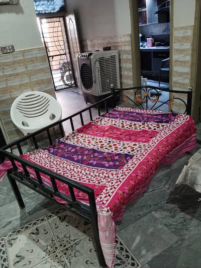 For sell it is made up of solid iron