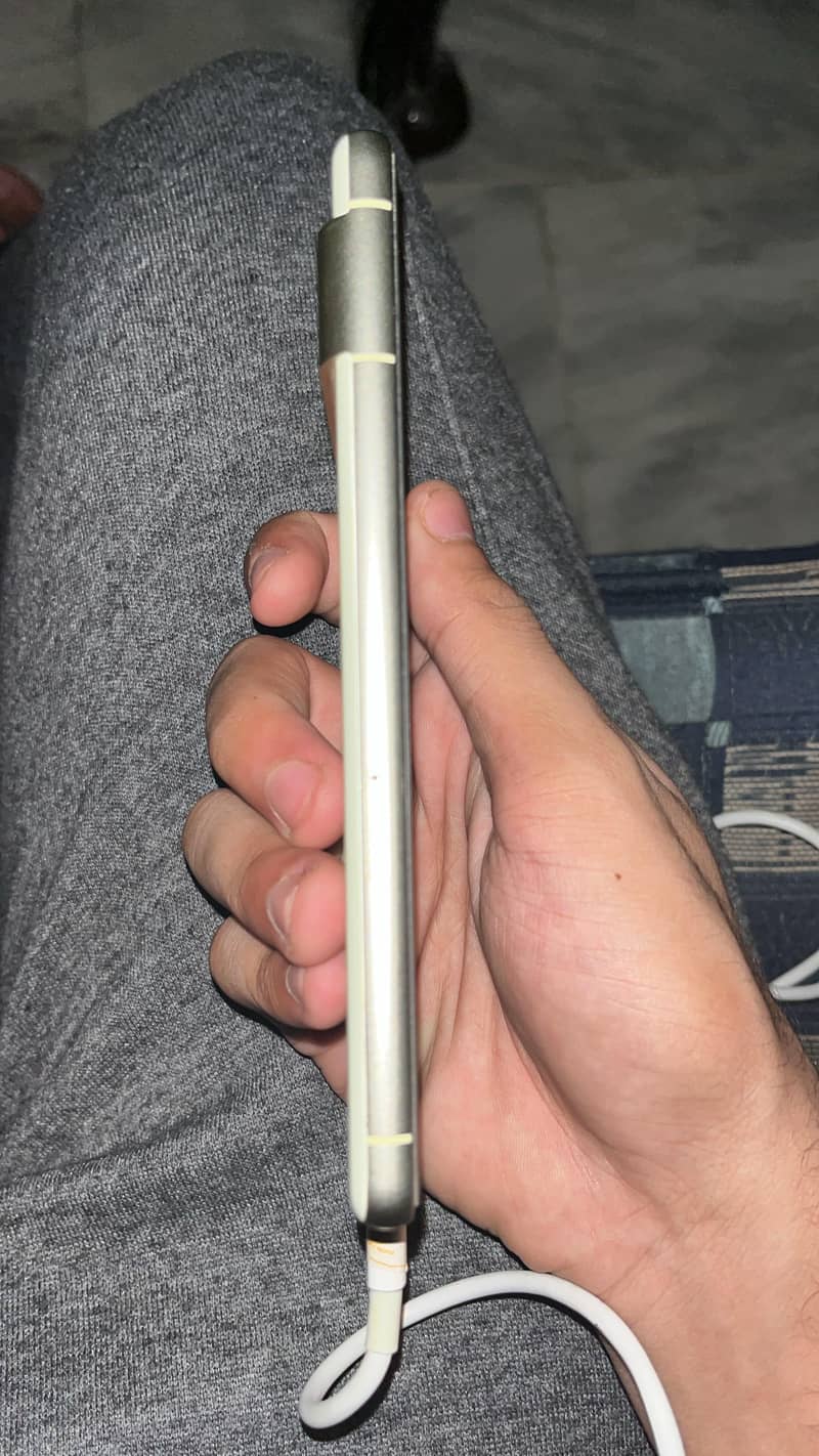 Google Pixel 7 4