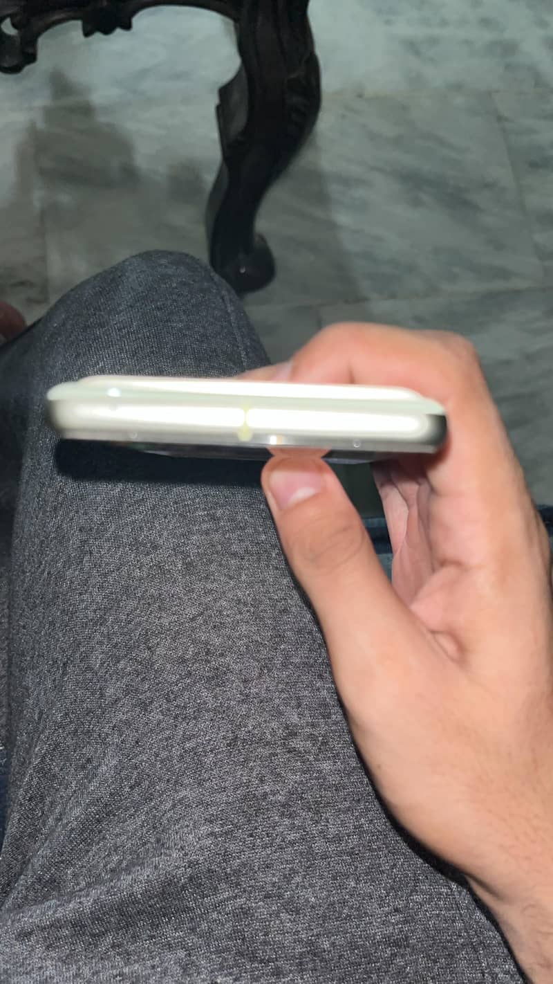 Google Pixel 7 5