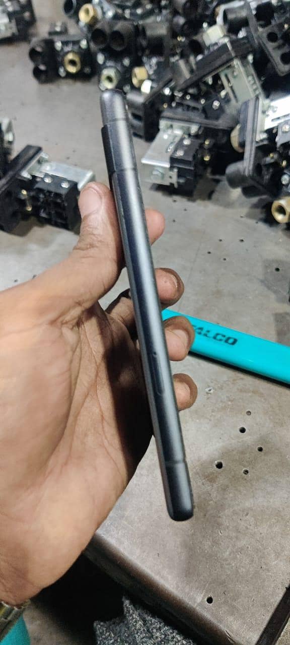 Google Pixel 7a 3