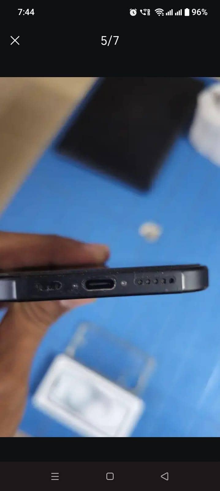 Apple iPhone 15 4