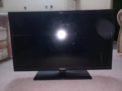 Samsung Series 4 Class 32" LED TV
