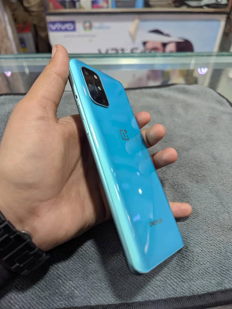 one Plus 8t 2