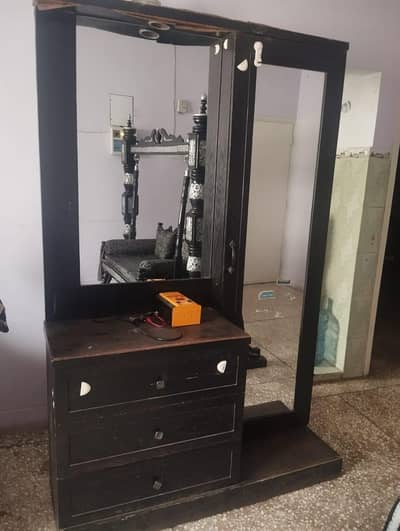 shesham wood dressing table
