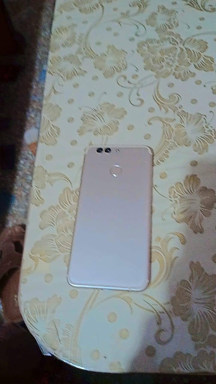 Huawei Nova 2 Plus 1