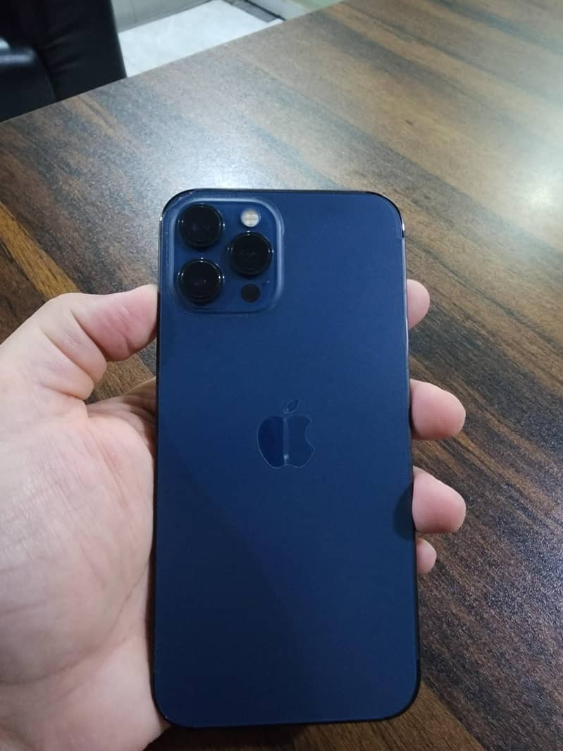 Apple iPhone 12 Pro Max 2