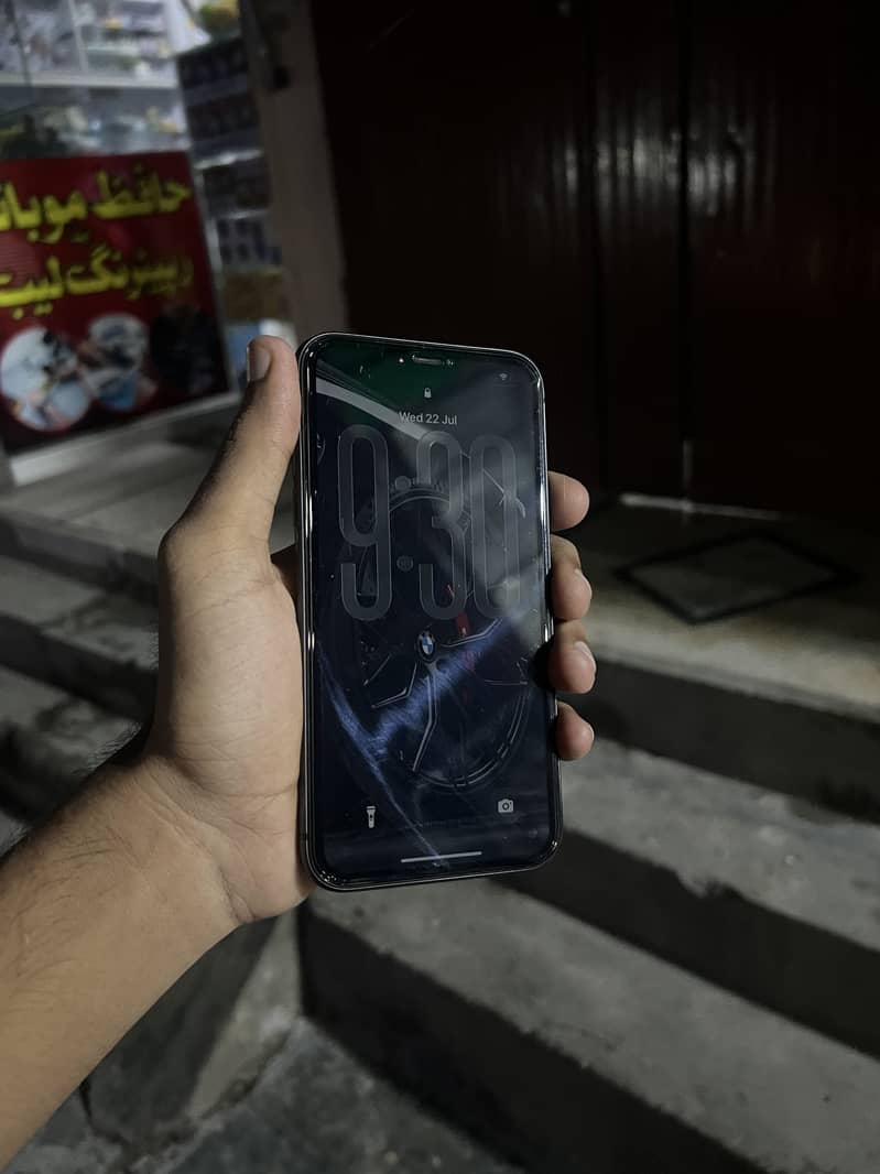 iPhone 11 7