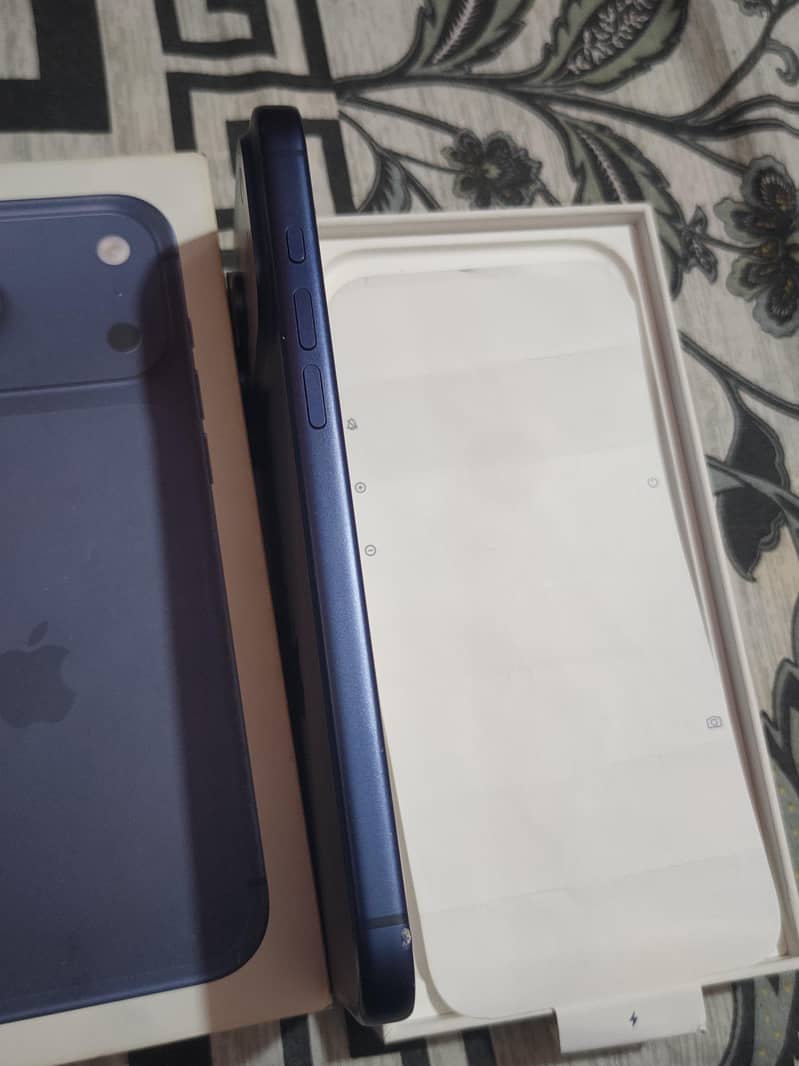 Apple iPhone 17 Pro Max 3
