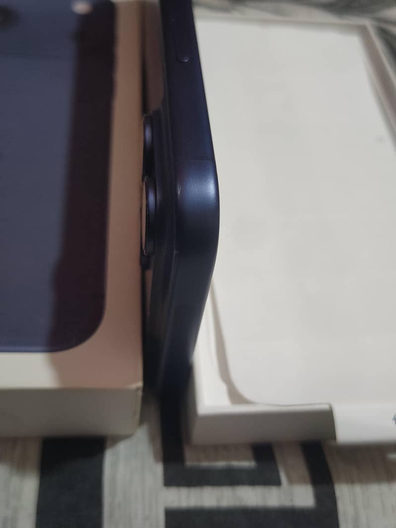 Apple iPhone 17 Pro Max 4